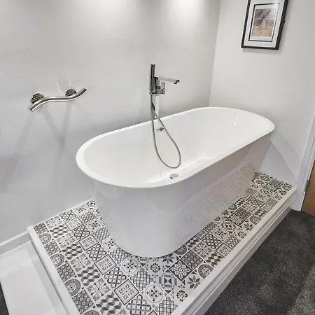 Ocean Pearl * 惠特比