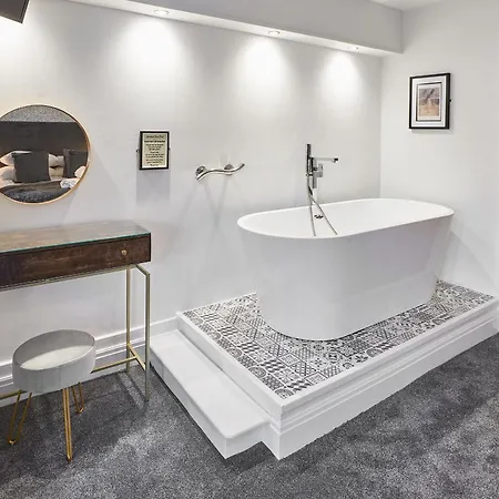 Ocean Pearl * 惠特比