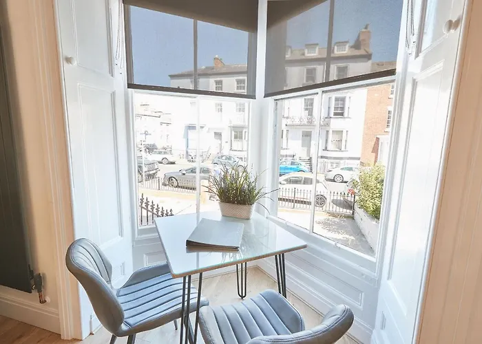 Ocean Pearl ウィットビー