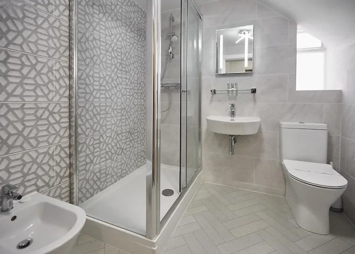 Ocean Pearl ウィットビー